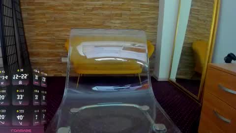 Aisha online show from 10/20/25, 03:51