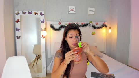 aishawild online show from 12/06/24, 12:27