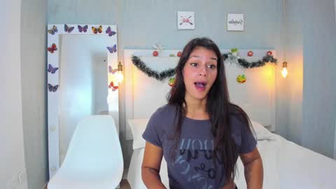 aishawild online show from 12/10/24, 01:44