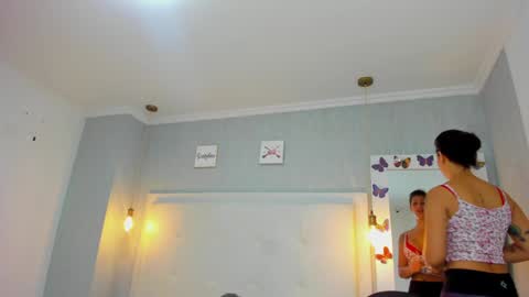aishawild online show from 01/22/25, 12:38