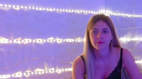 Aisha online show from 09/25/25, 05:11