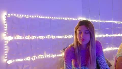 Aisha online show from 09/29/25, 05:01