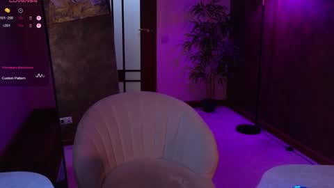 Snapshot of aishiro chatting on 09/22/25, 06:10 aishiro online show from 09/22/25, 06:10