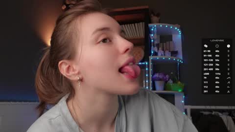 Aliza online show from 05/20/26, 01:23