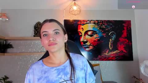 little aitana  online show from 04/29/26, 12:59