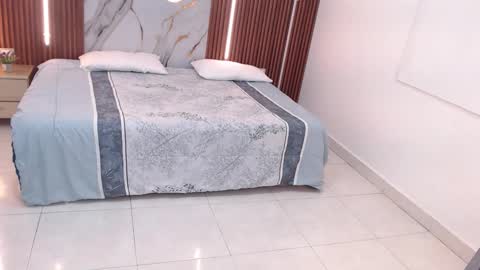 AIXA  online show from 09/17/25, 12:07