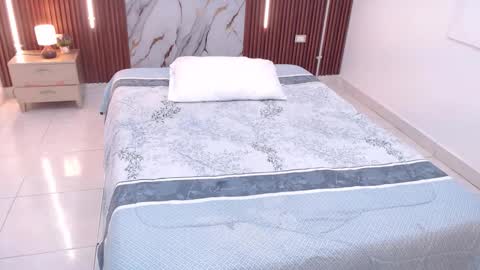 AIXA  online show from 09/26/25, 12:31