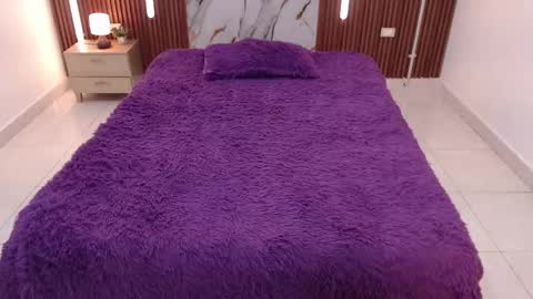 AIXA  online show from 10/01/25, 12:22