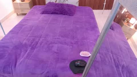 AIXA  online show from 10/03/25, 12:24