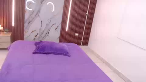 AIXA  online show from 10/21/25, 12:50