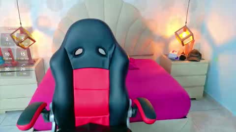 AIXA online show from 11/28/25, 07:49