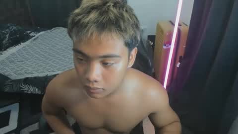 Snapshot of aizawa194624 chatting on 05/01/26, 02:43 aizawa194624 online show from 05/01/26, 02:43