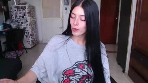 Snapshot of aizen_myo chatting on 10/24/25, 05:20 Aizen My- online show from 10/24/25, 05:20