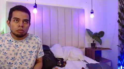 aji_golds online show from 06/10/26, 08:08