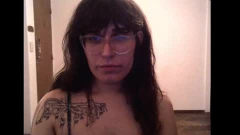 Snapshot of akamedolle chatting on 09/19/25, 05:31 Veronica Akame 3 online show from 09/19/25, 05:31
