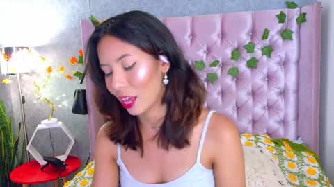 Snapshot of akane_uwu chatting on 11/20/25, 05:12 A K A N E U W U online show from 11/20/25, 05:12