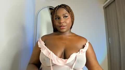 Snapshot of akanecox chatting on 11/07/25, 01:05 akane online show from 11/07/25, 01:05