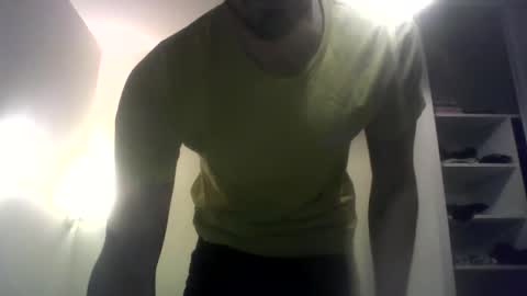 Snapshot of akapulco34 chatting on 11/10/25, 04:50 akapulco34 online show from 11/10/25, 04:50