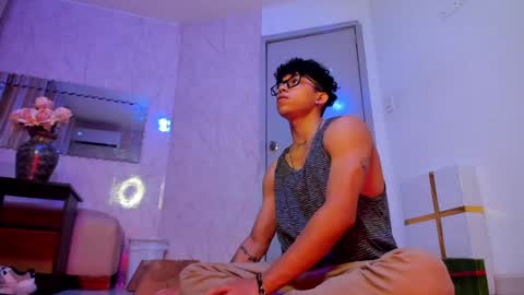 akazaboy online show from 12/19/24, 04:34