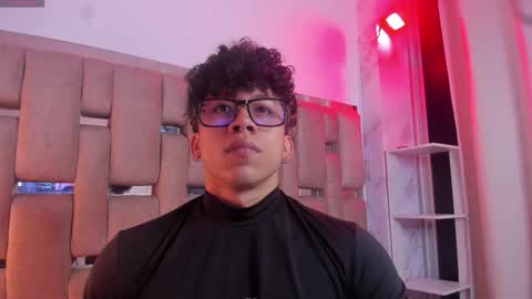 Snapshot of akazaboy chatting on 11/04/25, 05:50 akazaboy online show from 11/04/25, 05:50