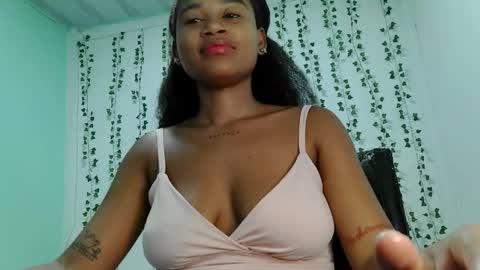 akemy_saunderz online show from 05/27/26, 07:44