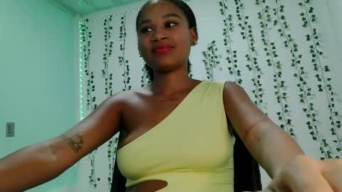 akemy_saunderz online show from 05/30/26, 03:36