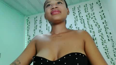 akemy_saunderz online show from 06/02/26, 03:52