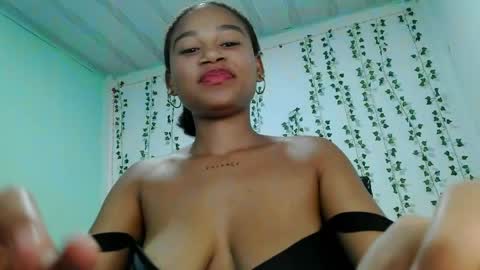 akemy_saunderz online show from 06/03/26, 03:31