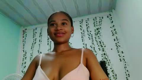 akemy_saunderz online show from 06/10/26, 09:14