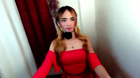 akesha121698 online show from 10/19/25, 10:43