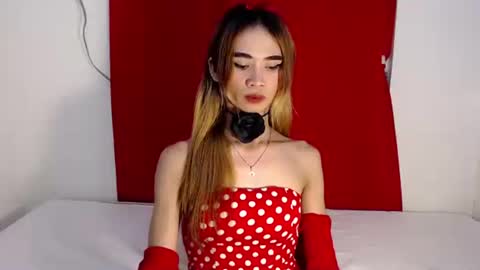 akesha121698 online show from 10/28/25, 12:19