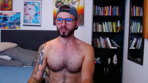 Snapshot of akiles_r chatting on 12/10/24, 11:51 akiles online show from 12/10/24, 11:51