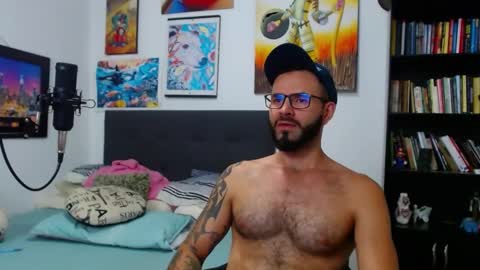 akiles online show from 03/11/25, 01:16