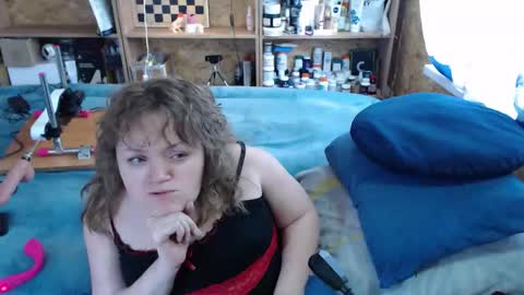 Snapshot of akindmodel chatting on 10/03/25, 10:12 Natalie online show from 10/03/25, 10:12