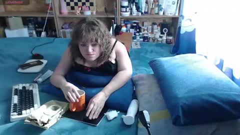 Snapshot of akindmodel chatting on 10/16/25, 07:09 Natalie online show from 10/16/25, 07:09