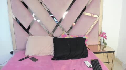 akiraht online show from 09/20/25, 09:05