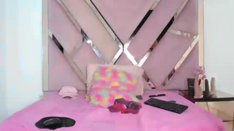 akiraht online show from 10/25/25, 09:09