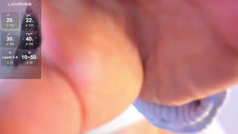 Akura is here 3 online show from 10/09/25, 06:44