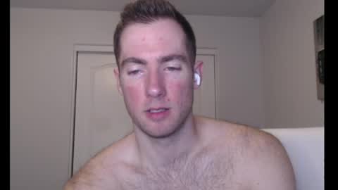 Snapshot of al3xzanderth3gr3at chatting on 04/11/26, 04:33 Alex online show from 04/11/26, 04:33