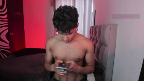 Snapshot of ala_ha_ chatting on 11/01/25, 07:38 Ander uwu online show from 11/01/25, 07:38