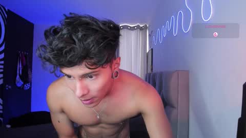 Snapshot of ala_ha_ chatting on 11/24/25, 08:08 Ander uwu online show from 11/24/25, 08:08