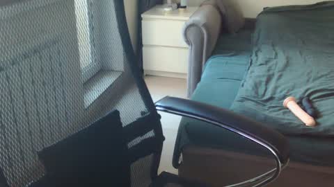 Alisha online show from 12/18/24, 11:56