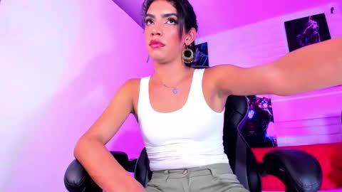 Alahia Rodriguez online show from 12/20/24, 12:08