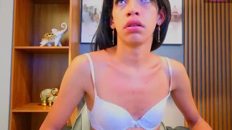 Alahia Rodriguez online show from 07/10/26, 10:51
