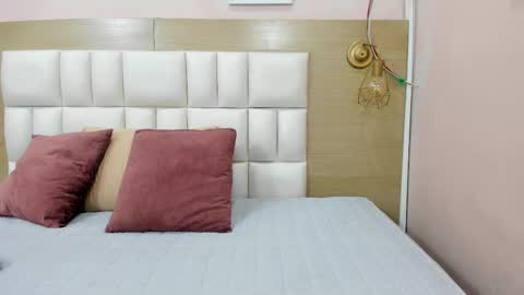 alahia_am online show from 09/12/25, 11:32