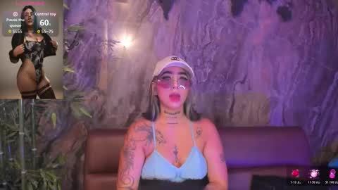 Snapshot of alahia_dangelo_ chatting on 10/22/25, 06:29 ALAHIA online show from 10/22/25, 06:29