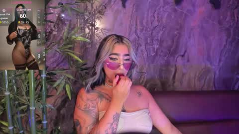 Snapshot of alahia_dangelo_ chatting on 10/23/25, 06:39 ALAHIA online show from 10/23/25, 06:39