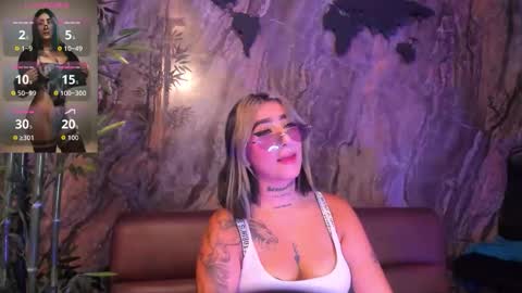 Snapshot of alahia_dangelo_ chatting on 10/25/25, 05:40 ALAHIA online show from 10/25/25, 05:40