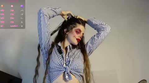 Snapshot of alahia_sky chatting on 10/31/25, 11:11 online show from 10/31/25, 11:11