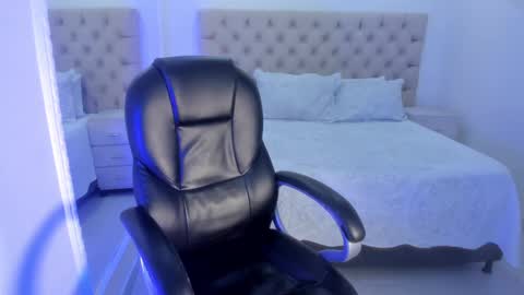 Alahia online show from 02/17/25, 12:27